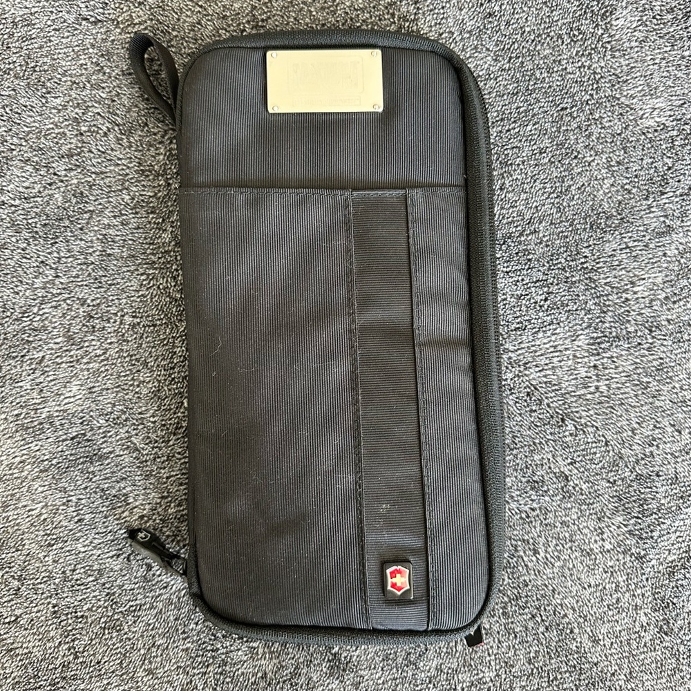 Magnum Essential Equipment - Victorinox Black Travel Organizer - 5" x 10.25"